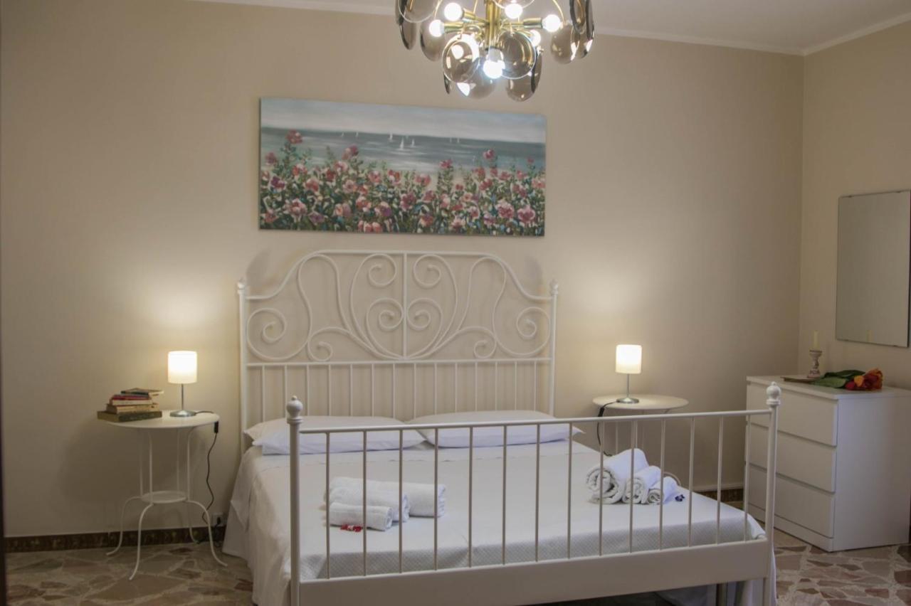 La Casa Della Nonna Villa San Mauro Castelverde Buitenkant foto