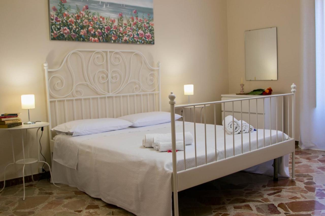 La Casa Della Nonna Villa San Mauro Castelverde Buitenkant foto