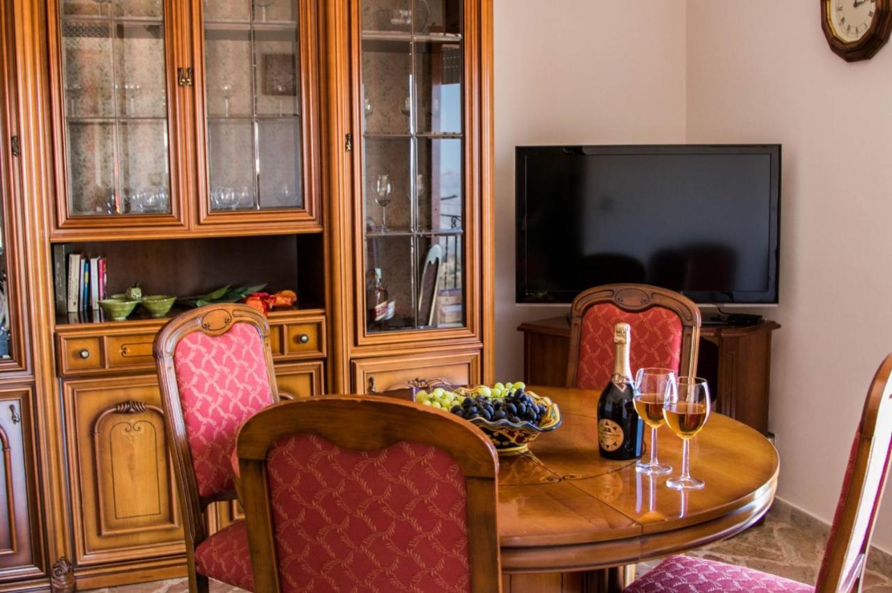 La Casa Della Nonna Villa San Mauro Castelverde Buitenkant foto